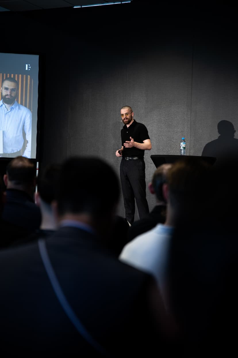 Leonard Schmedding - Gründer, Everlast AI